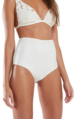 Top Bordado Rechilieu Off White -Agua de Coco Shop top blueman top bordado rechilieu off white 6