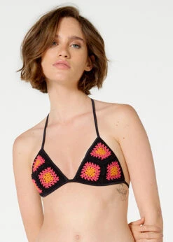 Top Floral Crochet Preto