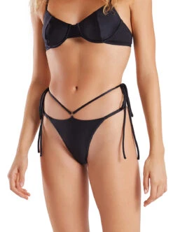 Top Pepe Liso Preto -Agua de Coco Shop top blueman top pepe liso preto 6