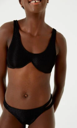 Top Wavy Shine Preto -Agua de Coco Shop top blueman top wavy shine preto 5