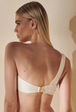 Top Bikini Lusty Off-white -Agua de Coco Shop top inti top bikini lusty off white 4