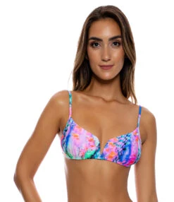 Top V Slice She`s Electric