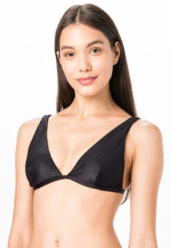 Black Ribbed Halter Bikini Top - Top Longo Preto Liso Canelado